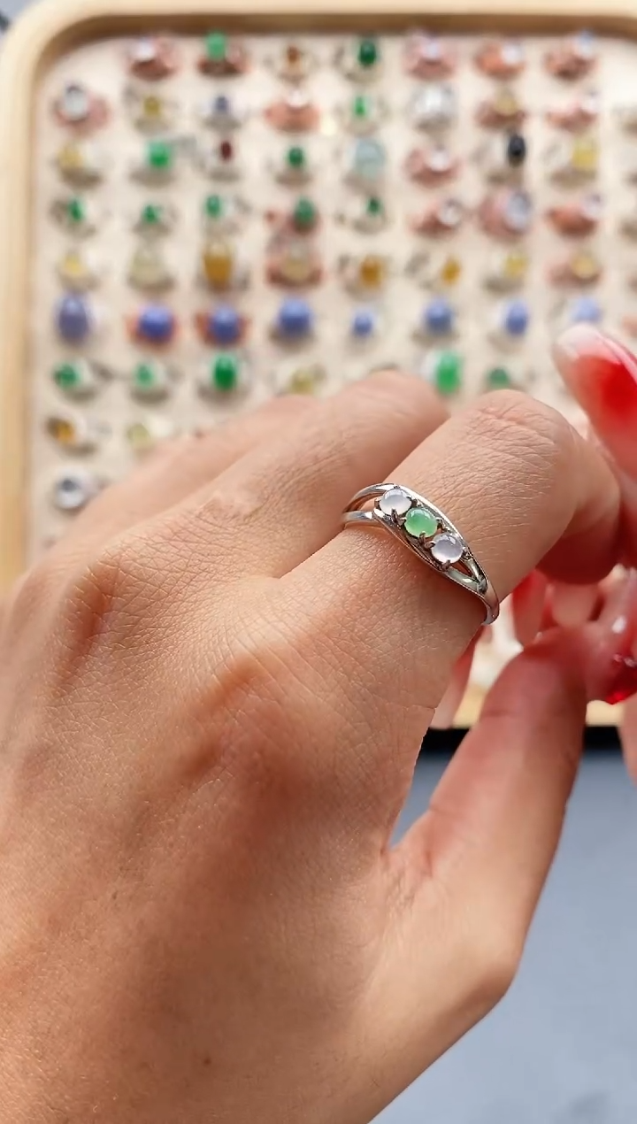 【闪购商品】翡翠戒指银S925镶嵌缅甸天然A货翡翠222 7+4