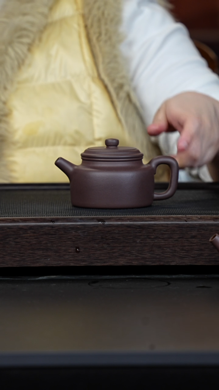【闪购商品】紫砂茶壶四号井底槽青德钟