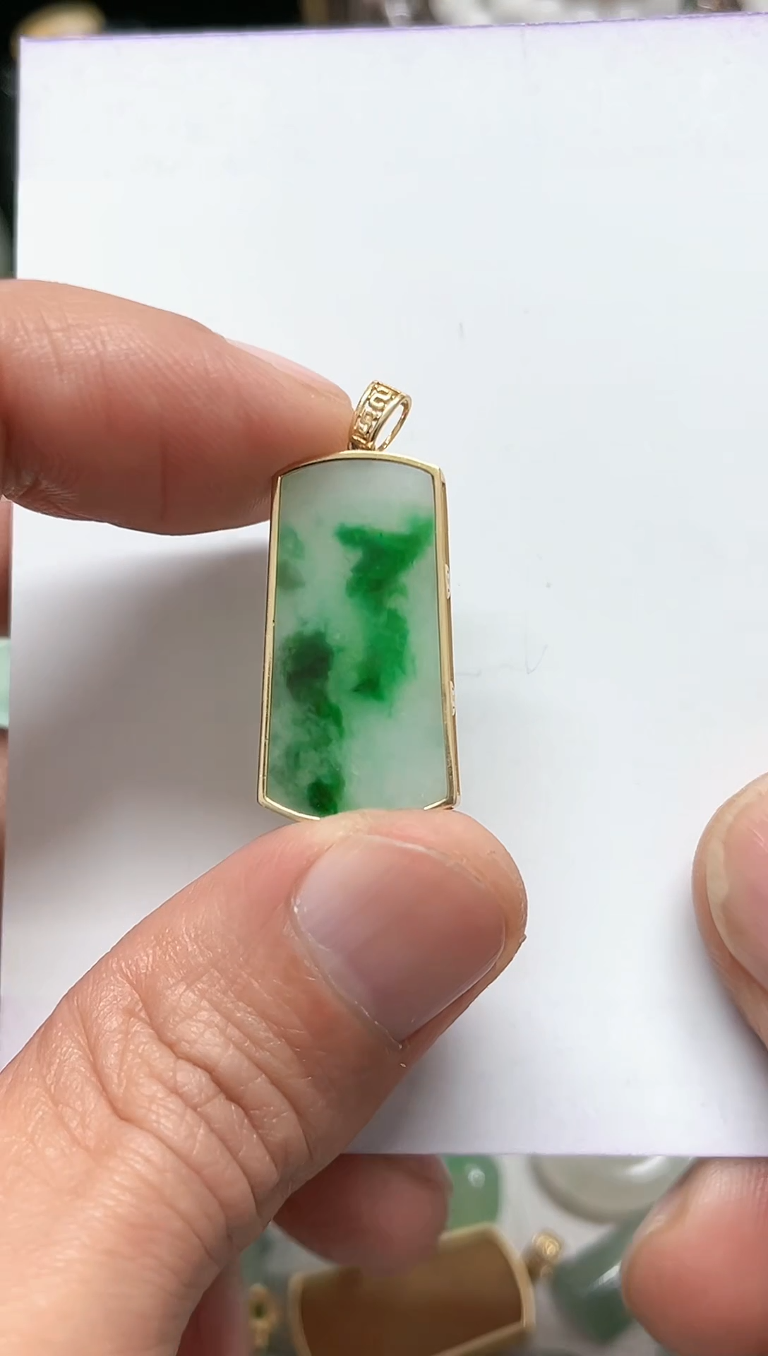 【闪购商品】翡翠颈饰18K金镶嵌天然缅甸A货翡翠吊坠