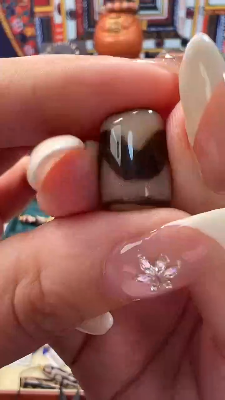 玛瑙/玉髓（覆膜）颈饰未镶嵌50.（微瑕）