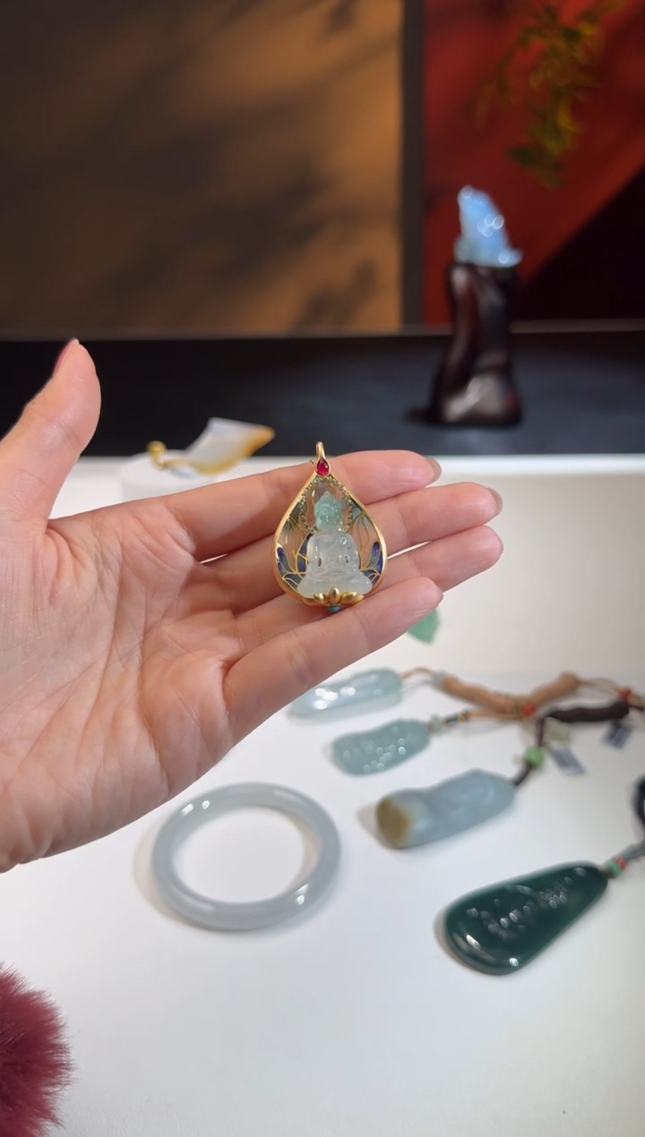 【闪购商品】翡翠颈饰银S925镶嵌舒雅