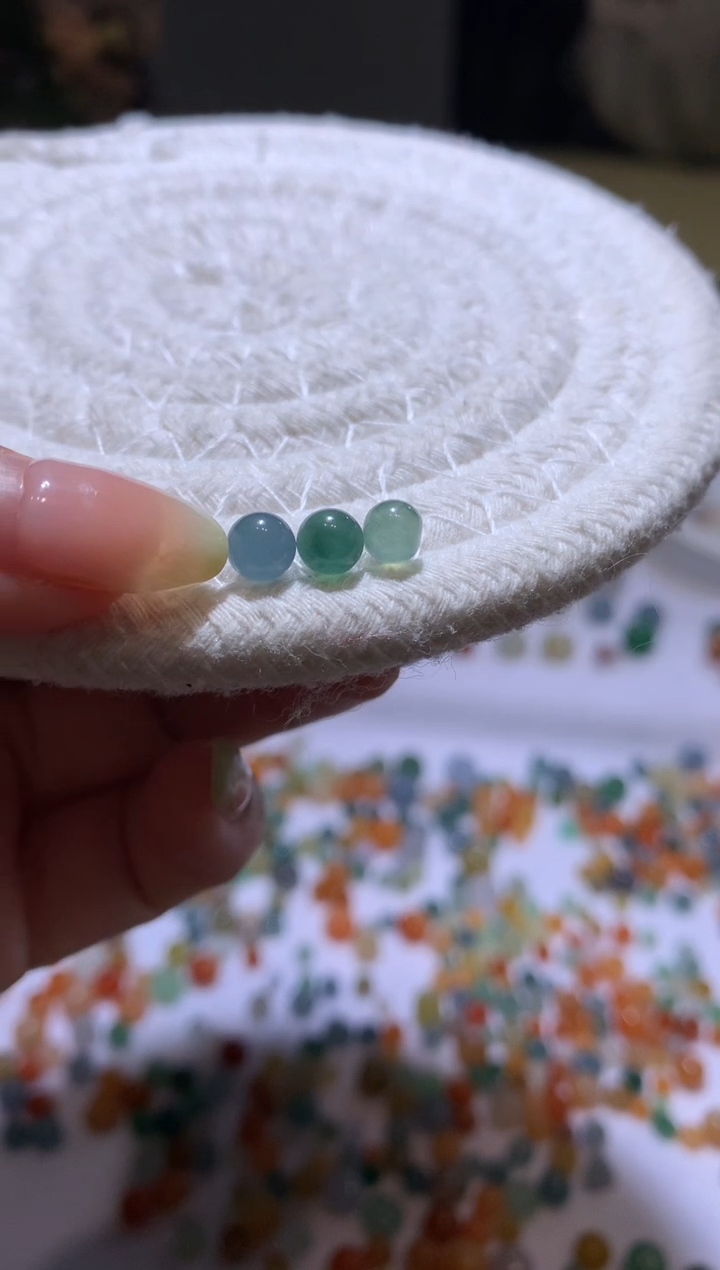 【闪购商品】定制翡翠未镶嵌5+珠子