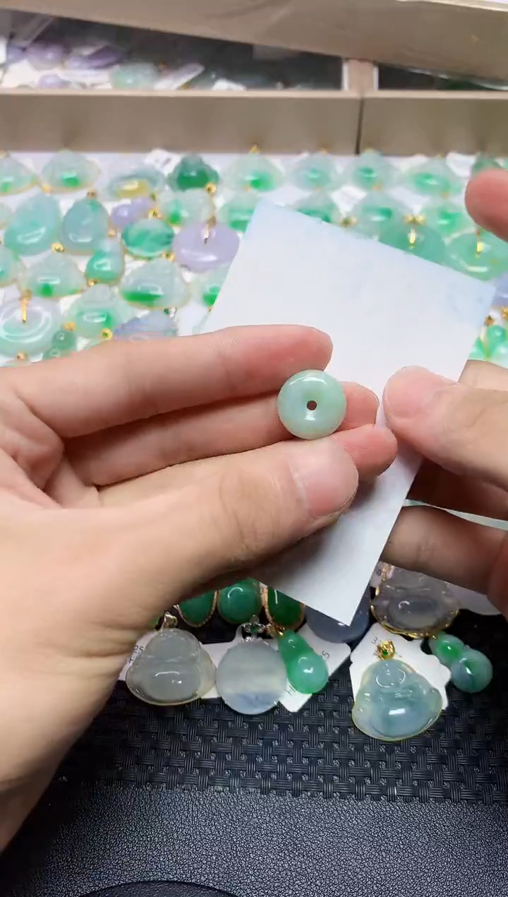 翡翠未镶嵌颈饰655656+5+5