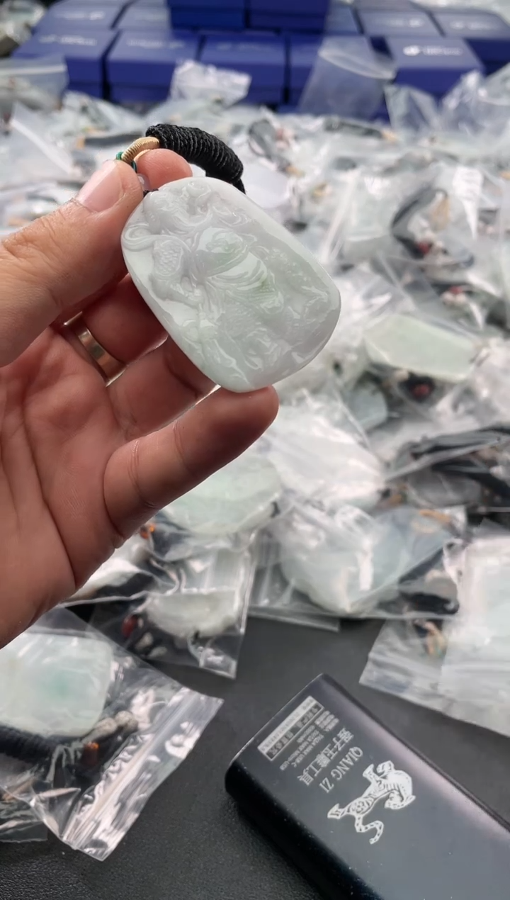 颈饰未镶嵌翡翠25/11/24/716