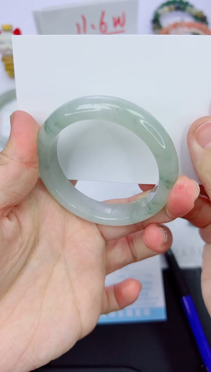 【闪购商品】石英质玉手镯未镶嵌152-52.2