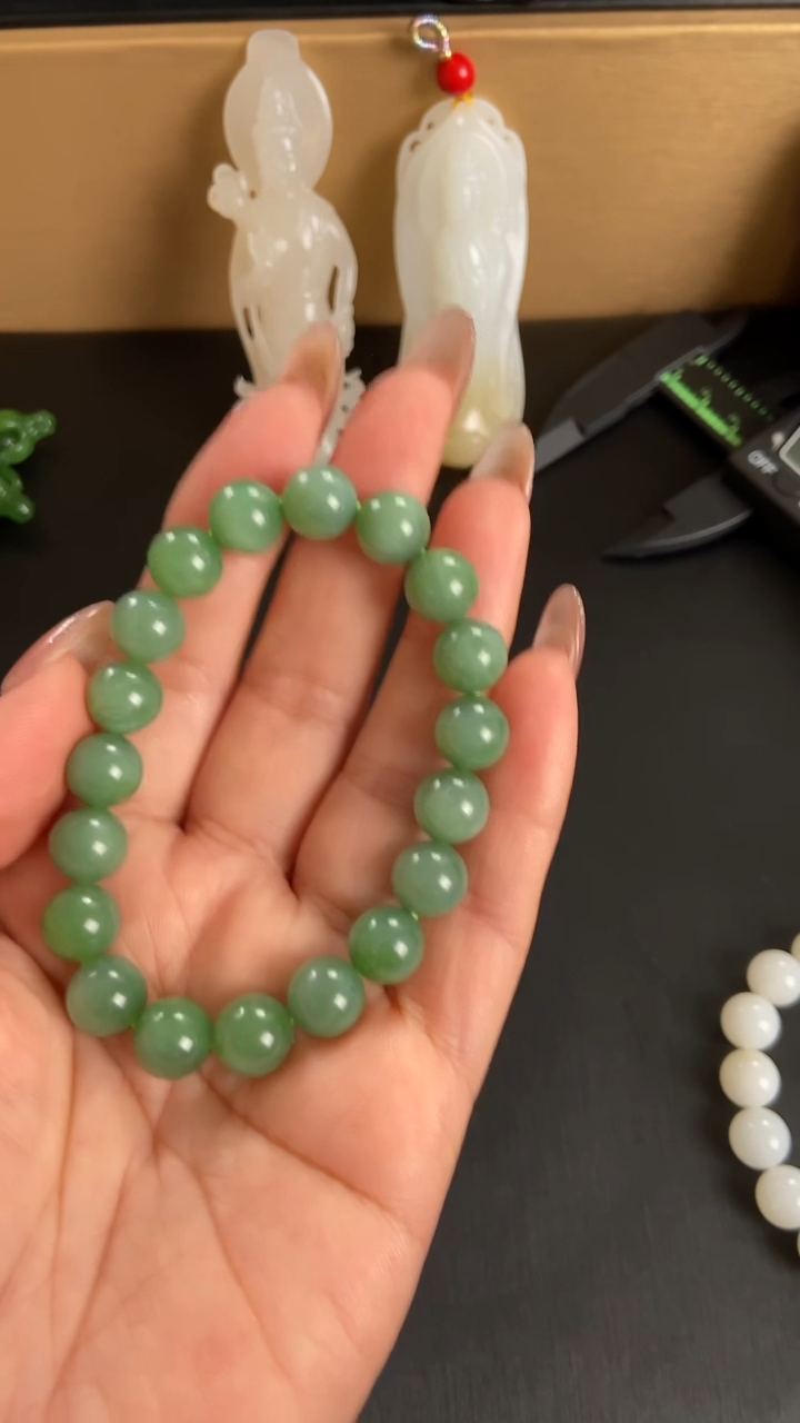 未镶嵌手链和田玉手串