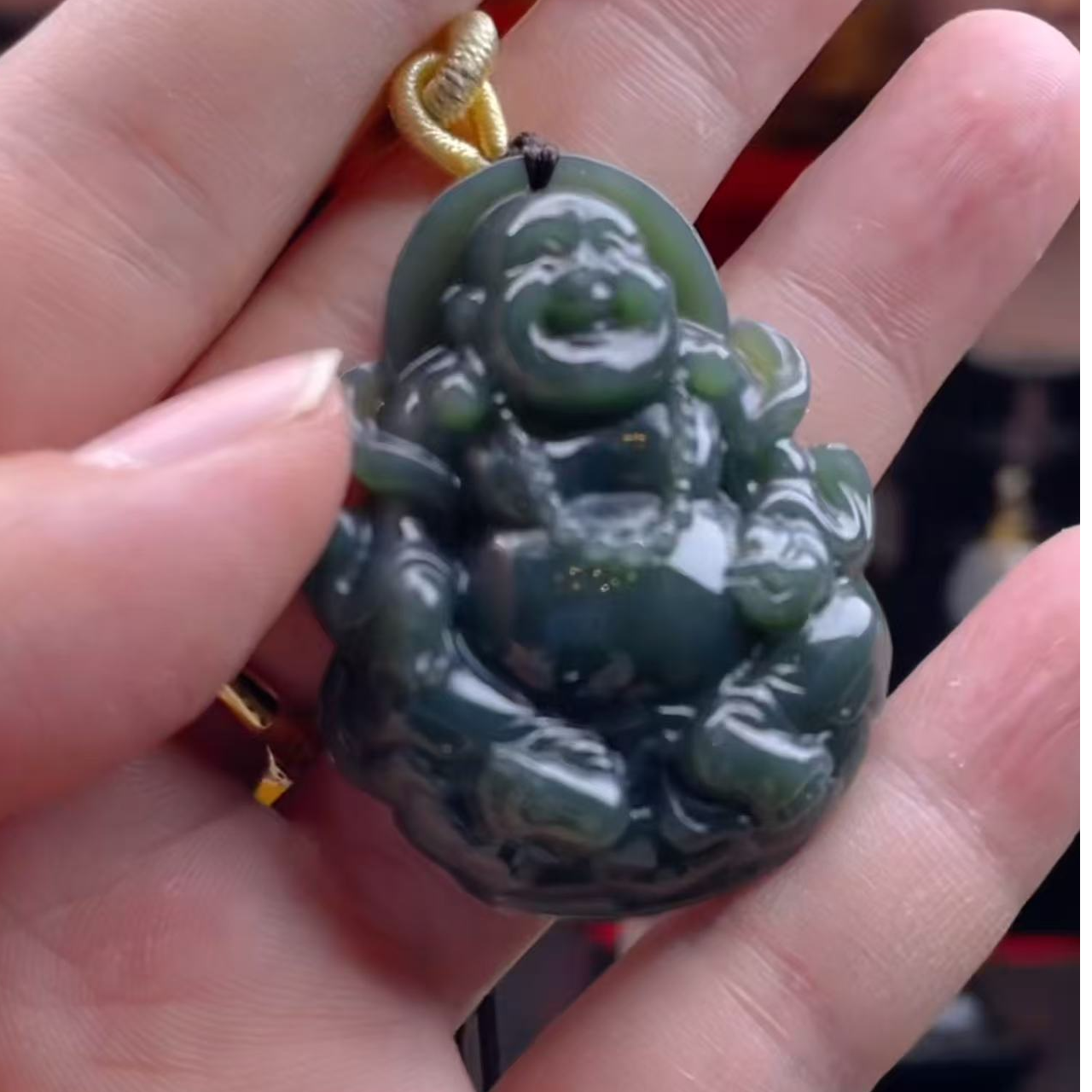 【玉经纶】-181342/HQ18-和田玉吊坠-多样性发其一