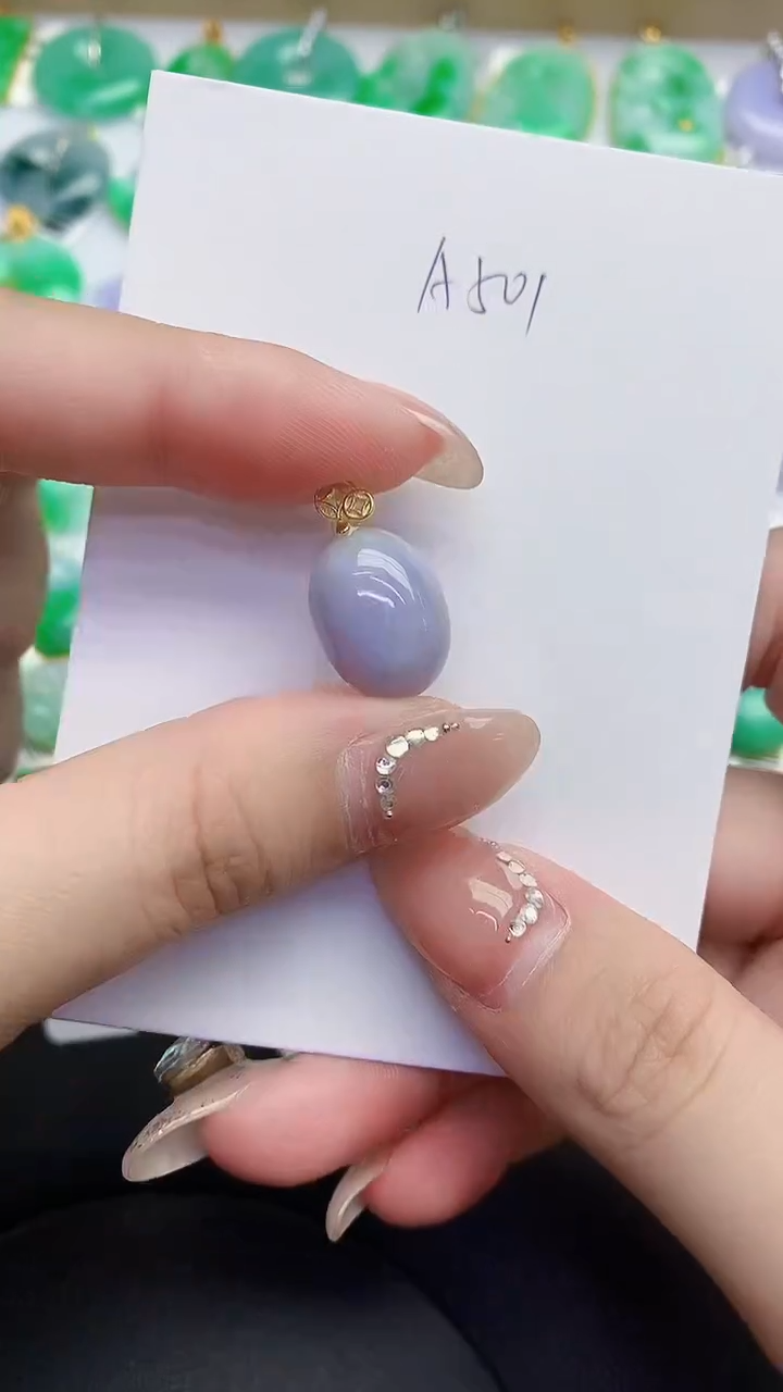 颈饰未镶嵌翡翠缅甸天然翡翠A货