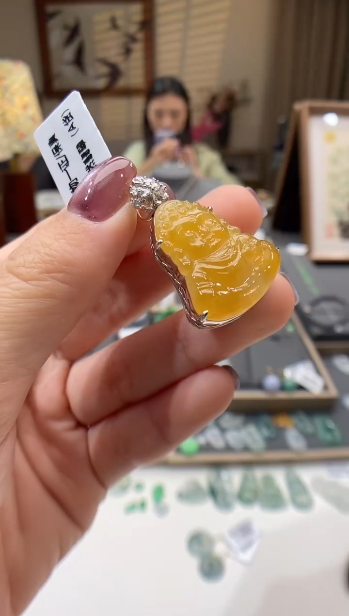【闪购商品】翡翠颈饰18K金镶嵌宝宝佛