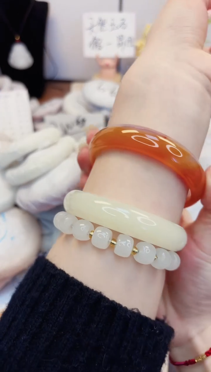【闪购商品】石英质玉手镯未镶嵌301-玛瑙-圈口60