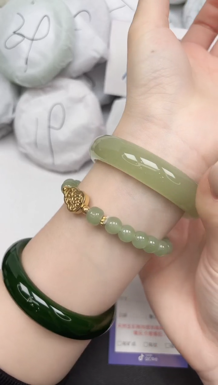 未镶嵌手镯石英质玉118/5758