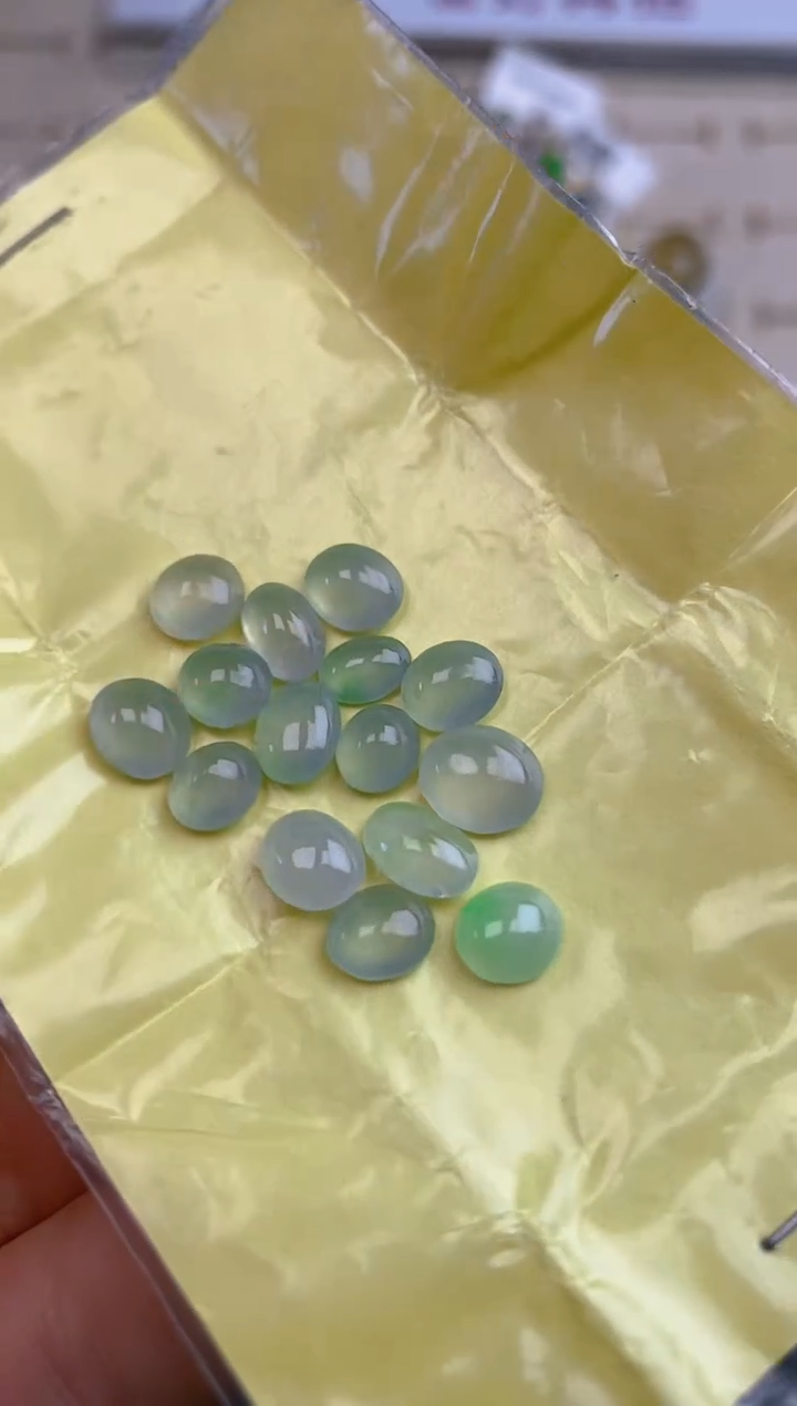 【闪购商品】定制翡翠未镶嵌翡翠裸石蛋面25