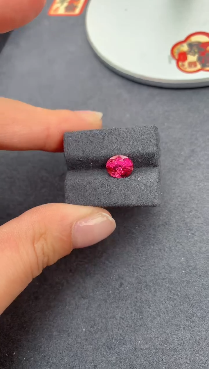 【闪购商品】尖晶石裸石未镶嵌2ct粉尖晶