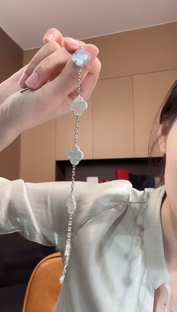 【闪购商品】手链贝壳（贝母）18K金镶嵌白色k黄，五花手链GHJ
