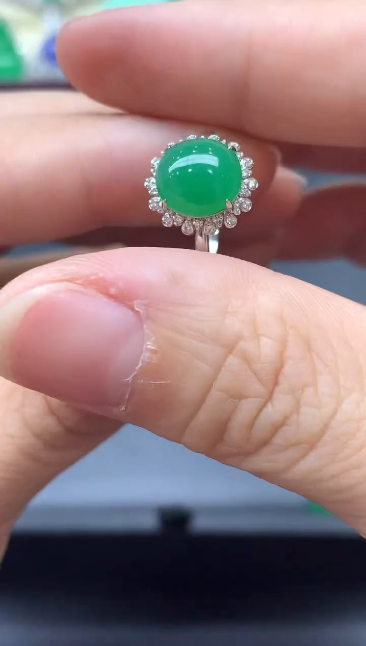 18K金镶嵌戒指翡翠556-中国好珍宝
