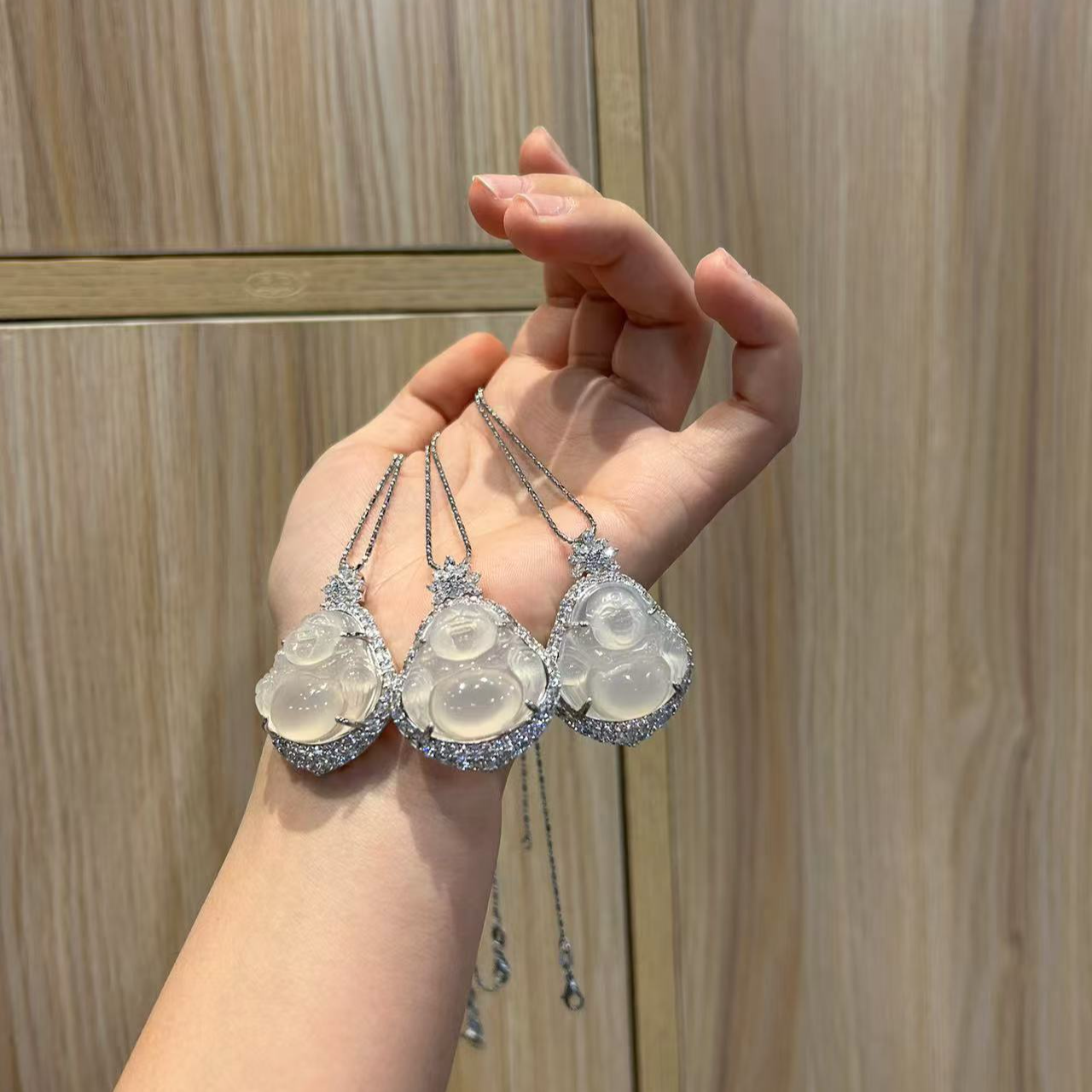 天然玉石玛瑙佛公吊坠含链（多样性发货）发一只