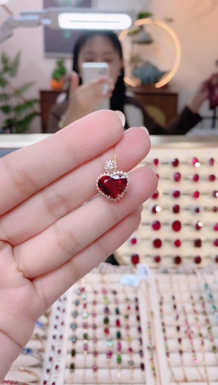 【闪购商品】碧玺18K金吊坠18K金镶嵌1