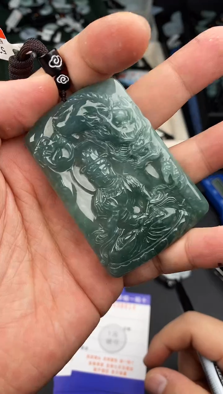 【闪购商品】翡翠颈饰未镶嵌   天然翡翠，一物一图