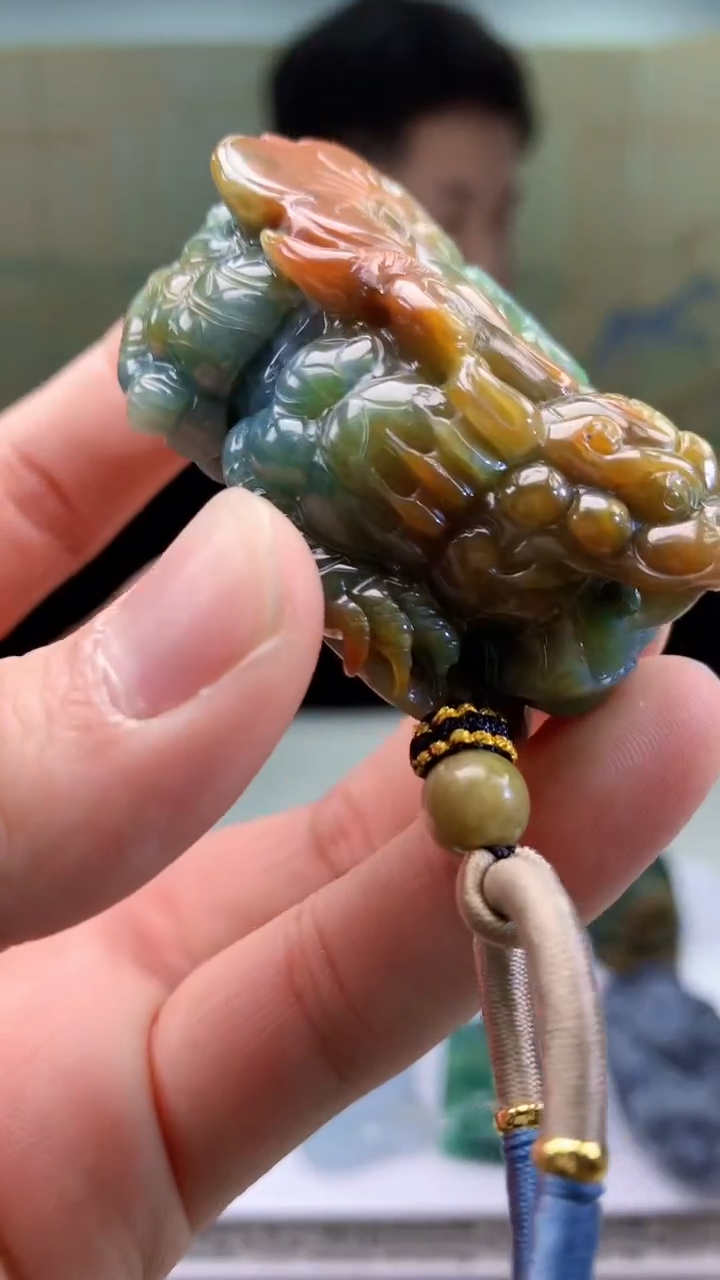 【闪购商品】定制翡翠未镶嵌4917bb-毛货挂件45