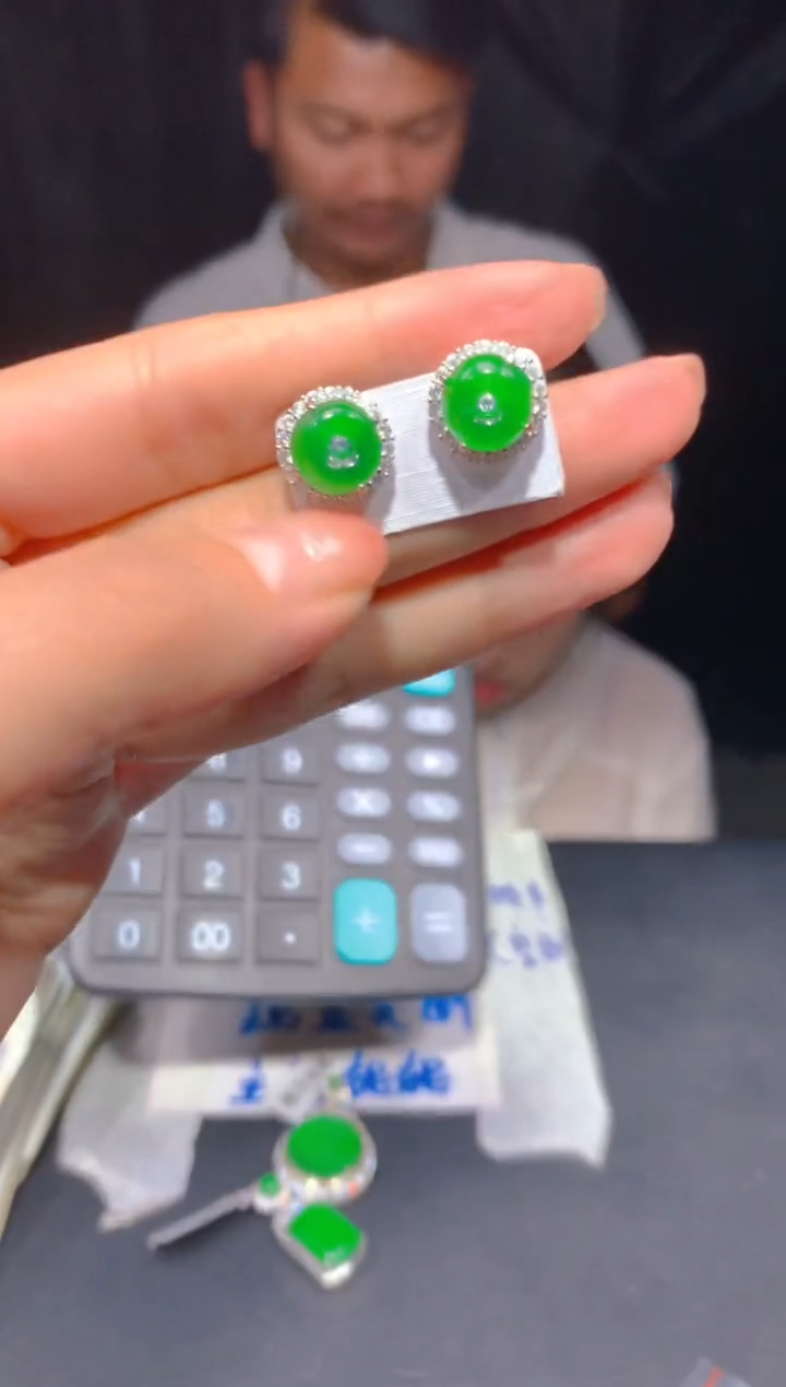 【闪购商品】定制翡翠未镶嵌145多样性发货（发其一）