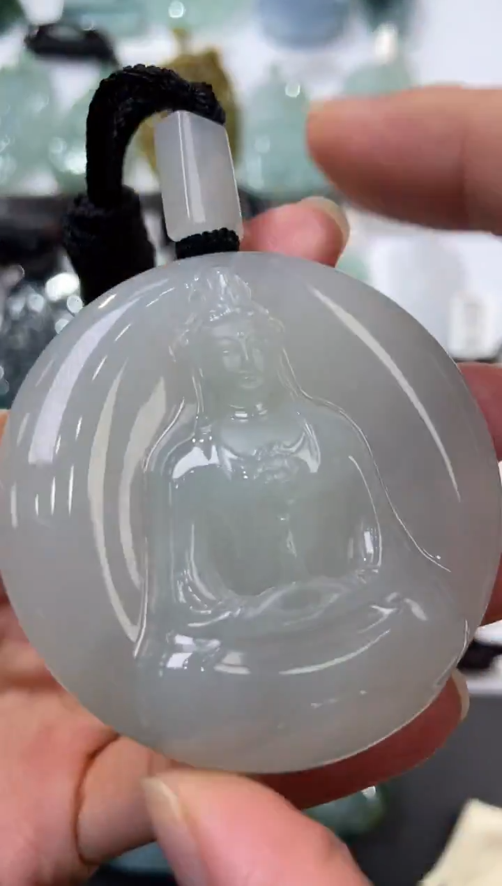 未镶嵌挂件翡翠374969  多人