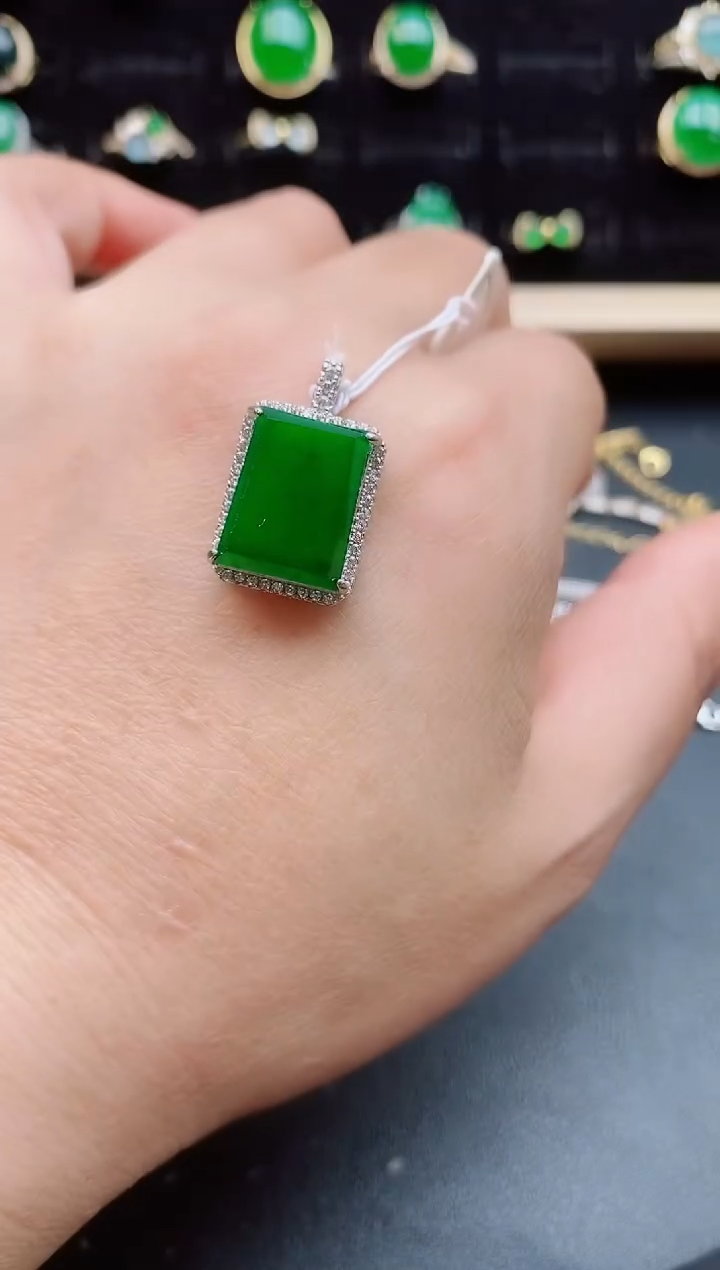 【闪购商品】翡翠吊坠(赠链)银S925镶嵌5080550