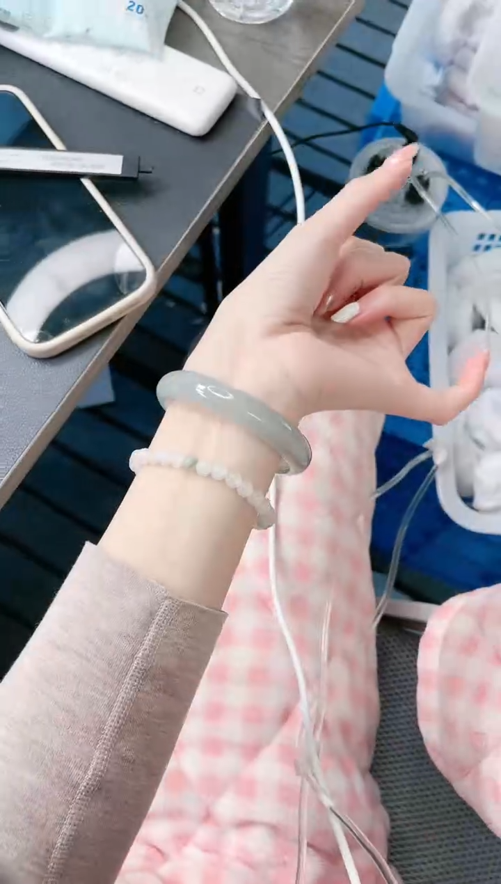 【闪购商品】石英质玉手镯未镶嵌15J177-56