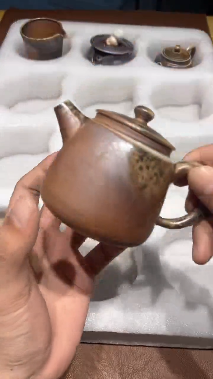 奢瓷/瑞寅柴烧茶器（壶）581  