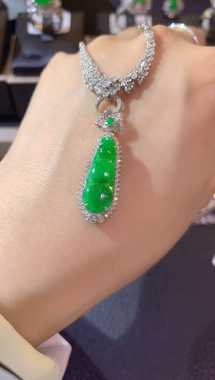 【闪购商品】翡翠吊坠(不含链)18K金镶嵌A21多样性发一件