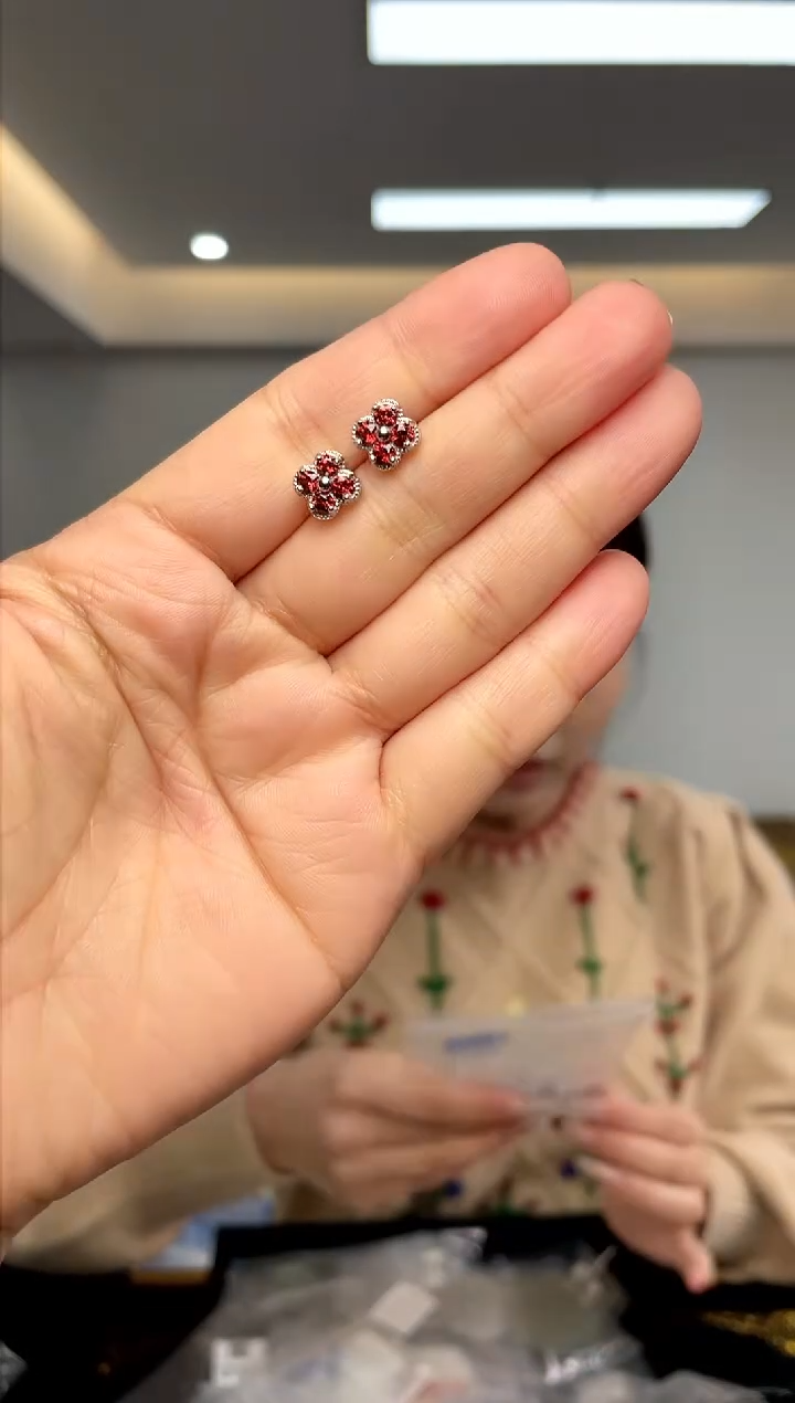 【闪购商品】石榴石·银S925镶嵌（多样性单个发货）