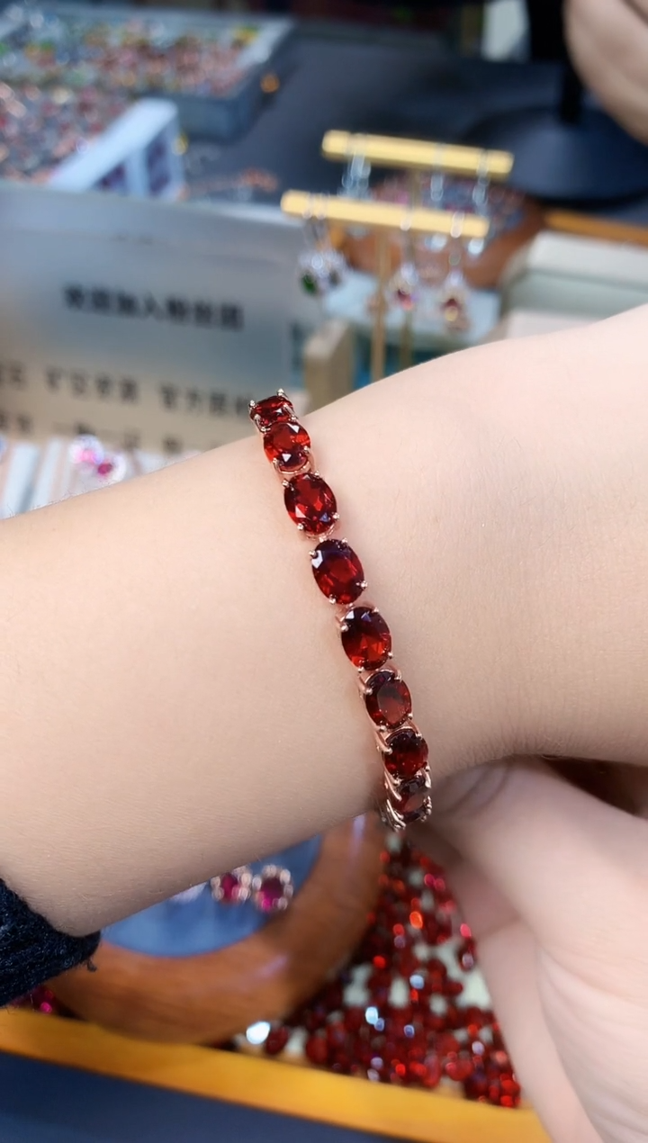 【闪购商品】石榴石手链银S925镶嵌天然