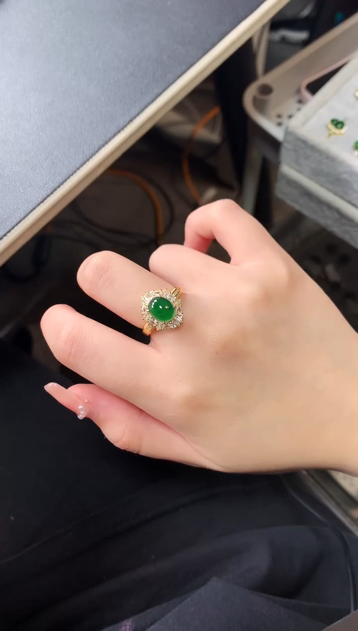 【闪购商品】翡翠戒指18K金镶嵌512414
