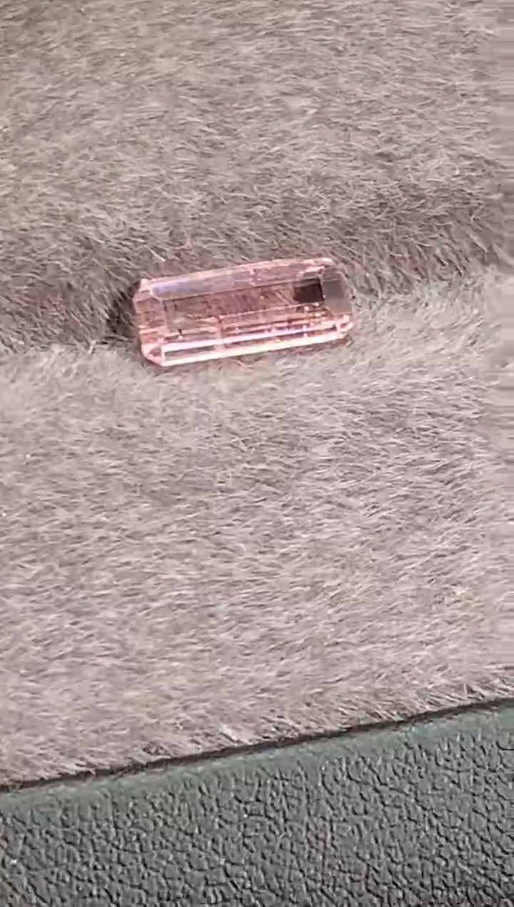 未镶嵌裸石碧玺1.2-天然碧玺