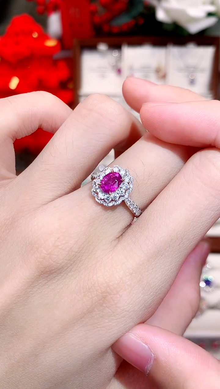 彩色蓝宝石戒指18K金镶嵌1.05ct/天然宝石/七天无理由