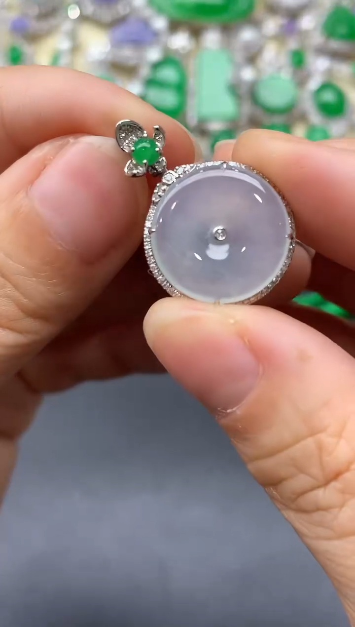 颈饰18K金镶嵌翡翠605-中国好珍宝