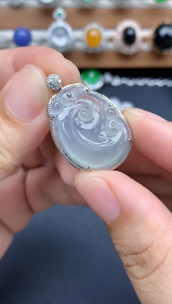 颈饰18K金镶嵌翡翠390-中国好珍宝