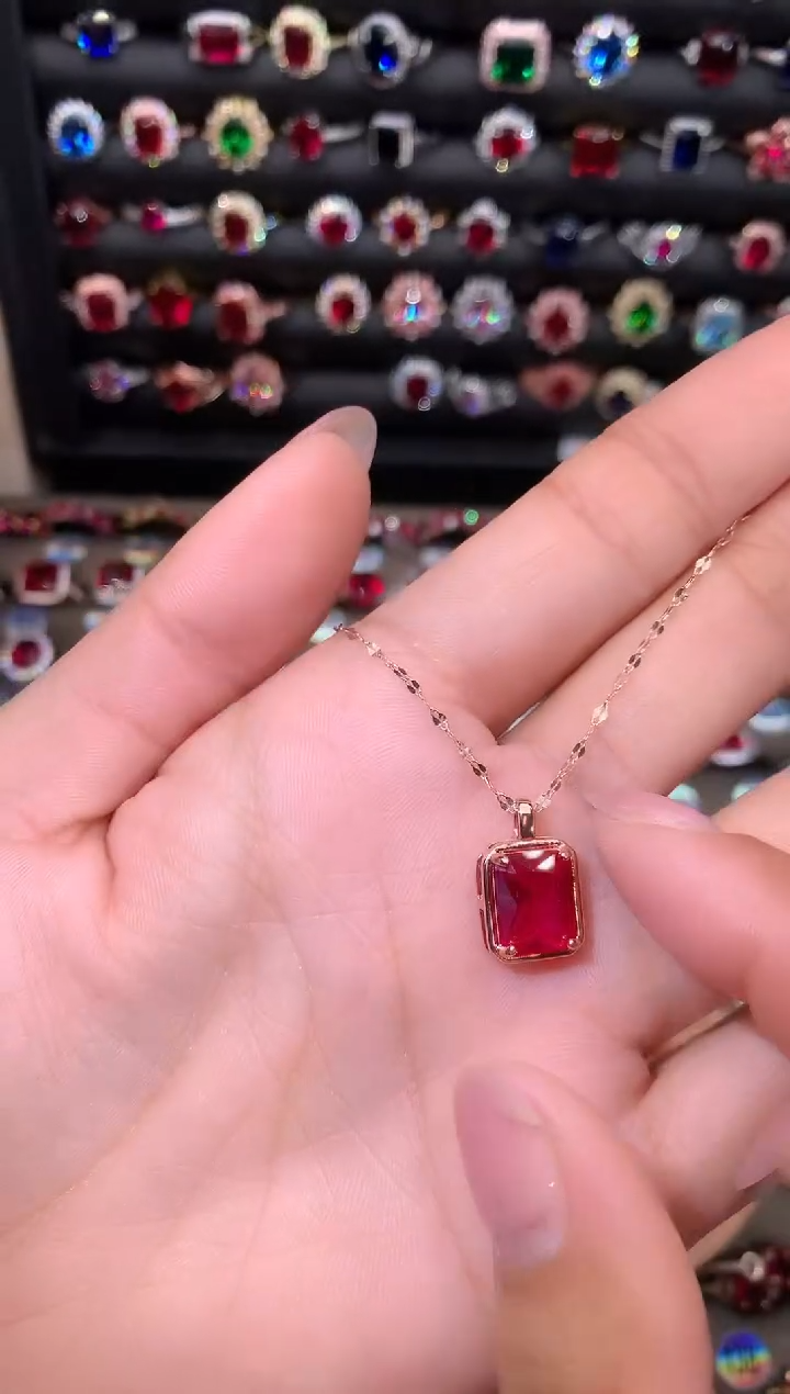 【闪购商品】红宝石吊坠(赠链)银S925镶嵌810