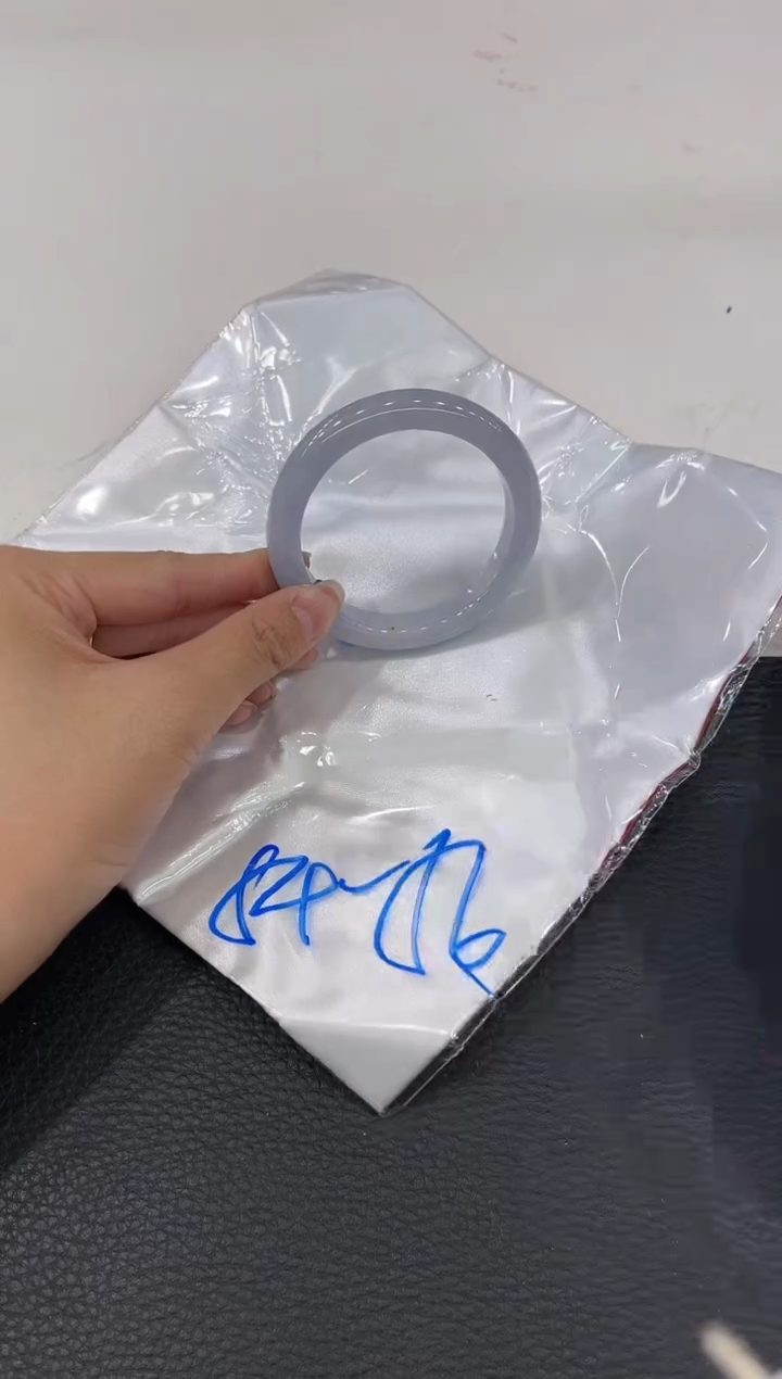 【闪购商品】翡翠手镯未镶嵌手镯