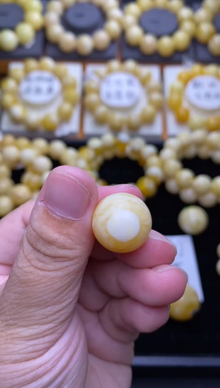 裸石琥珀未镶嵌大小姐珠宝严选138