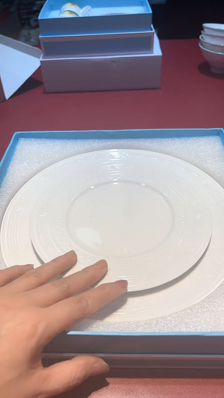 【闪购商品】瓷片锅碗瓢盆一件不剩