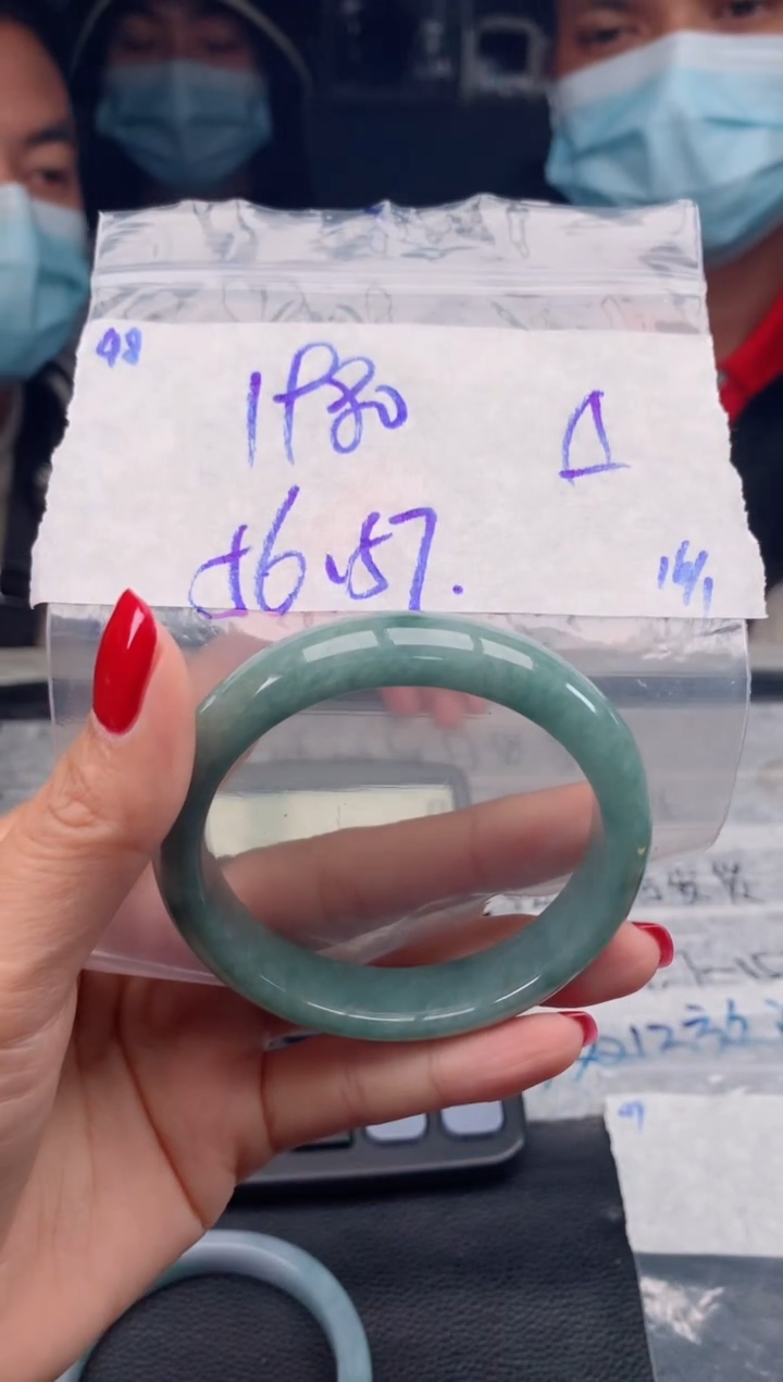 【闪购商品】定制翡翠未镶嵌48毛货需精细抛光手镯多样性拍一发一