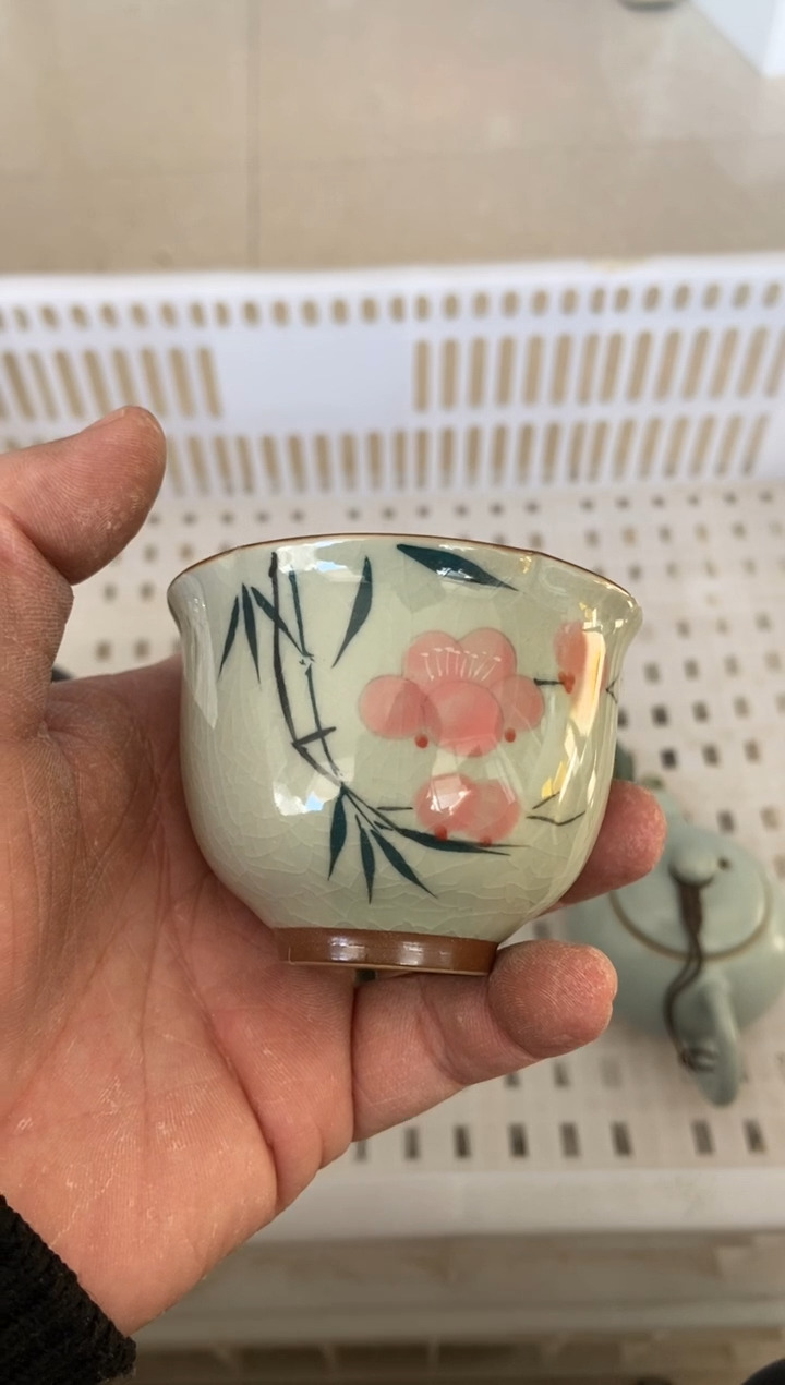 杯无运费险有瑕疵的摄影的产品有使用过的痕迹有点脏介意勿拍