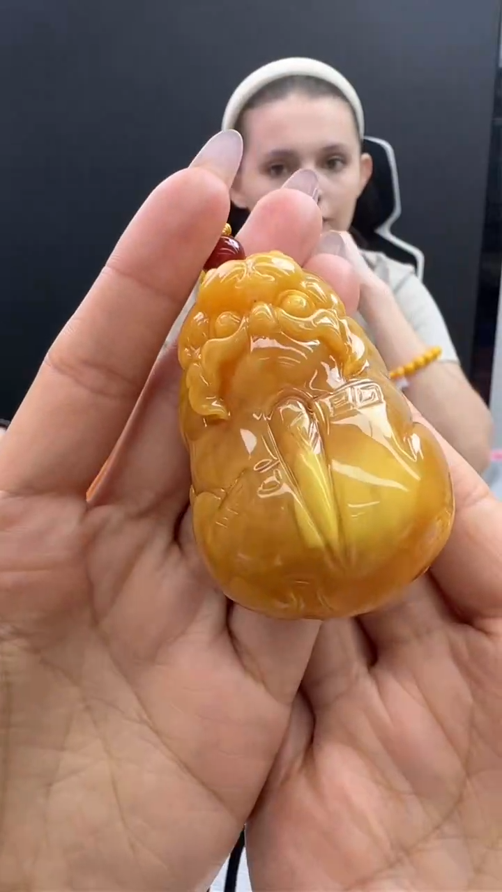 【闪购商品】琥珀颈饰未镶嵌492秒拍号