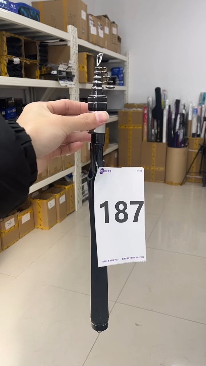 3.8m碳素0187微瑕或下过水不影响使用：春雨伸缩ML2.1枪柄