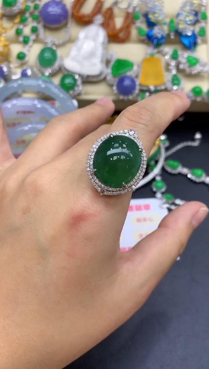 18K金镶嵌戒指翡翠729-中国好珍宝