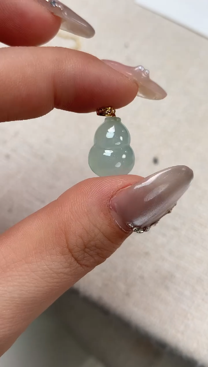 【闪购商品】翡翠吊坠(不含链)18K金镶嵌葫芦