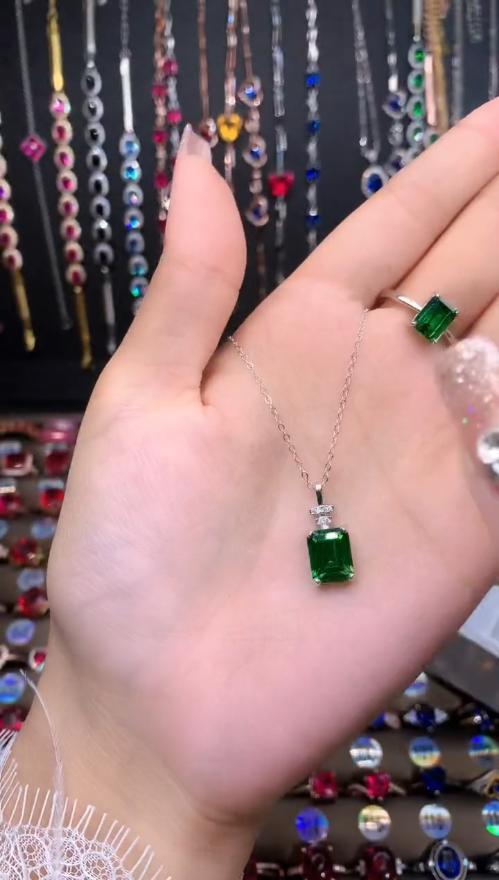 【闪购商品】吊坠透辉石银S925镶嵌银色