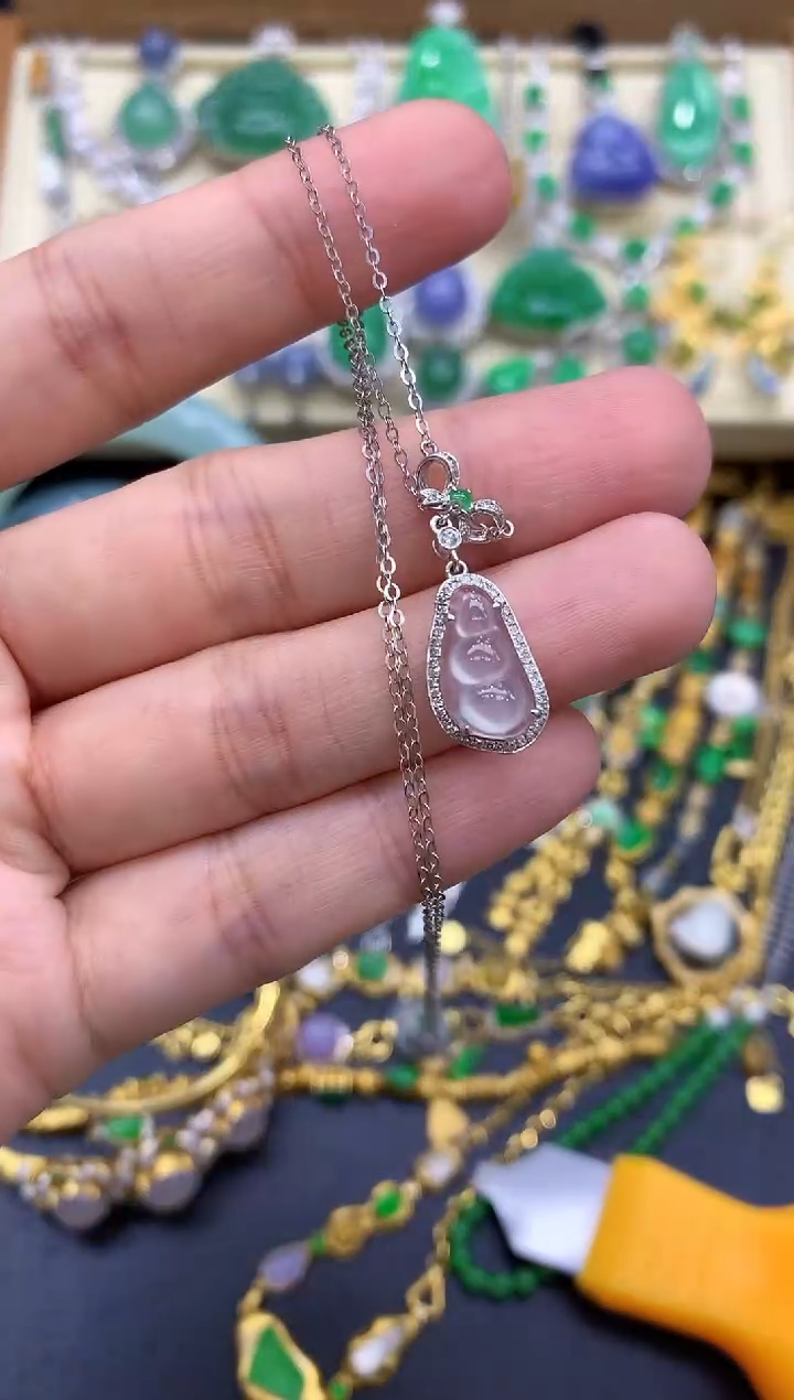 翡翠18K金镶嵌颈饰222-中国好珍宝