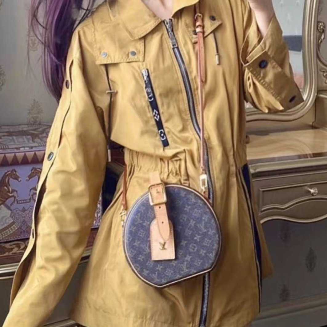 未使用 LouisVuitton/路易威登 棕黄色满Logo风衣外套