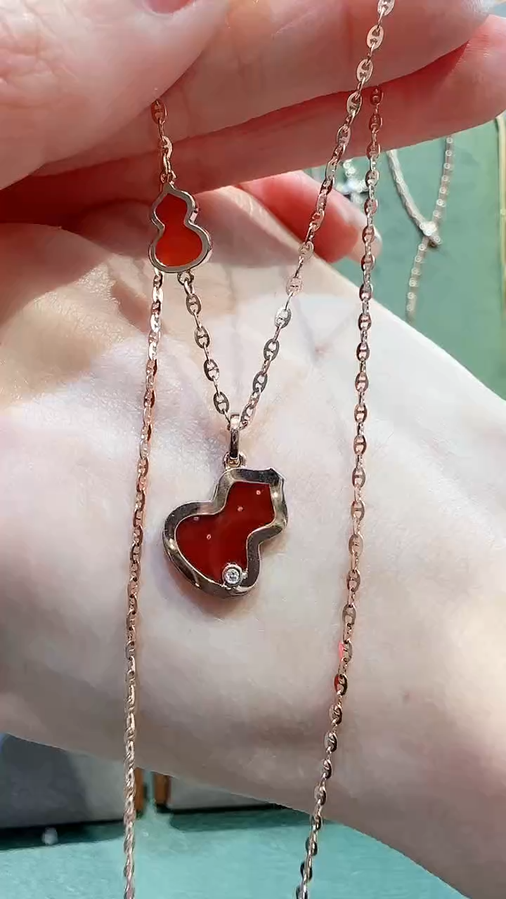 【闪购商品】玛瑙/玉髓吊坠(不含链)18K金镶嵌18K金钻石葫芦套链